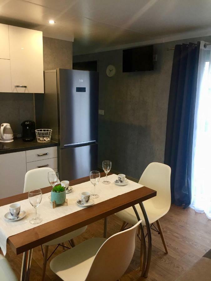 Fishka House Domek Wypoczynkowy Zator Luaran gambar
